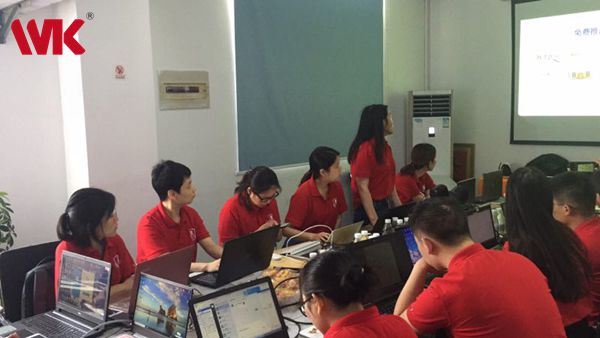 昆山立信隆与各位企业家联合办公